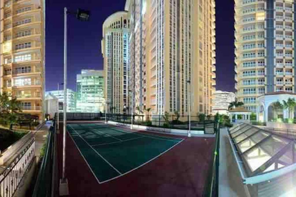 Studio At Viceroy T4 Florence Way Manila Esterno foto
