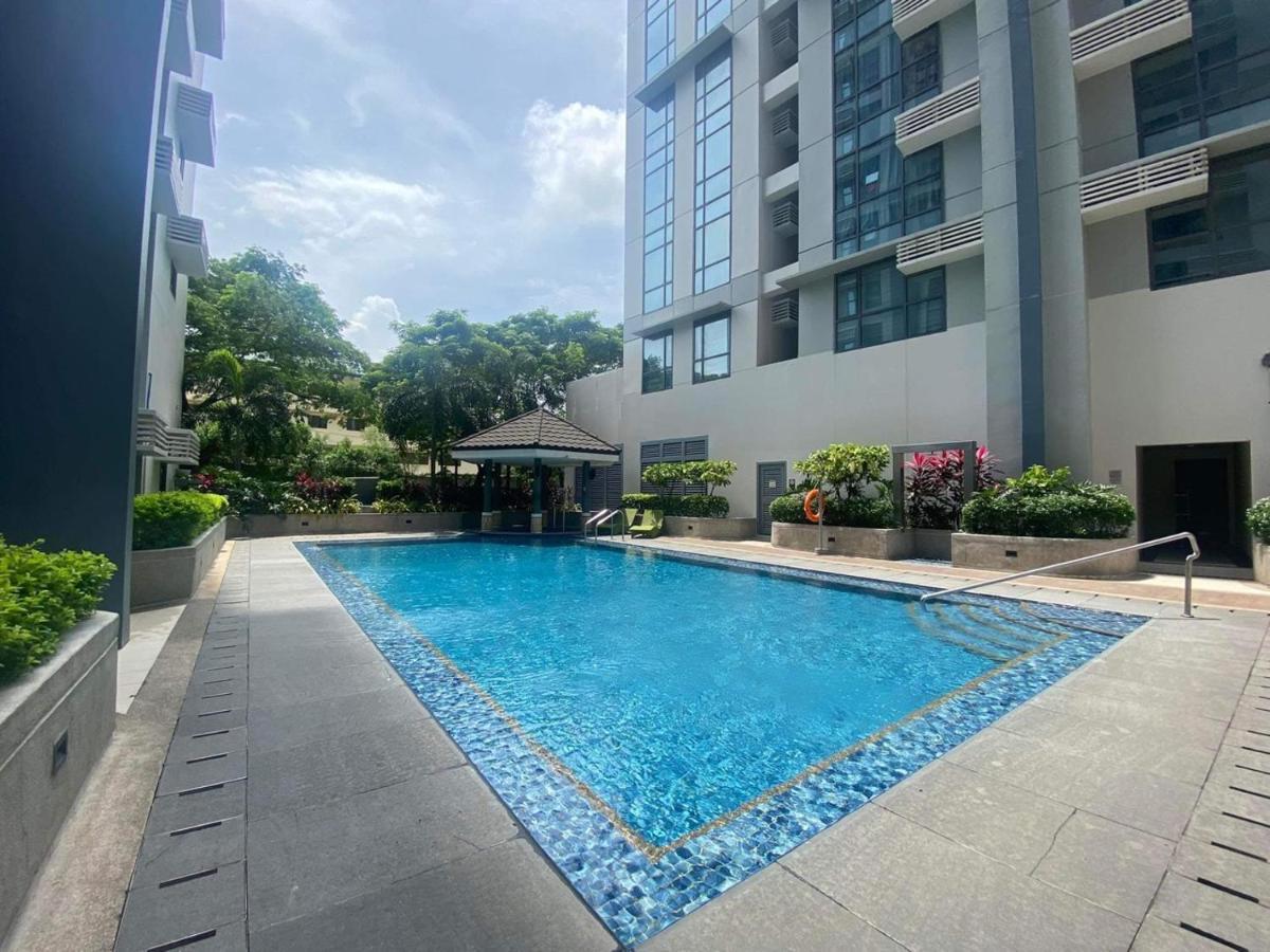 Studio At Viceroy T4 Florence Way Manila Esterno foto