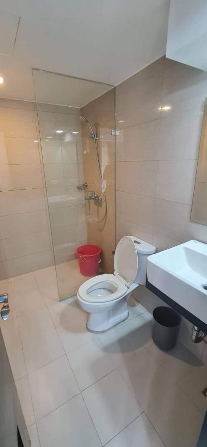 Studio At Viceroy T4 Florence Way Manila Esterno foto