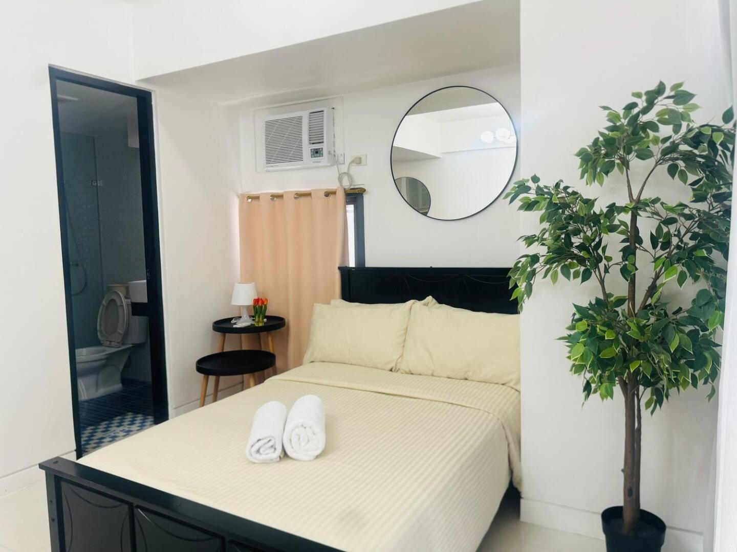 Studio At Viceroy T4 Florence Way Manila Esterno foto
